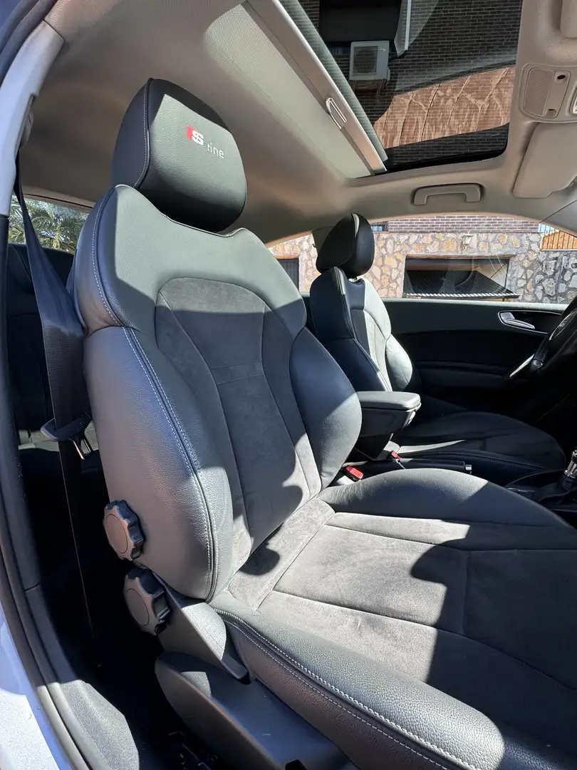 Audi A1 1.4 TFSI Attraction S tronic 92kW Plateado - 1