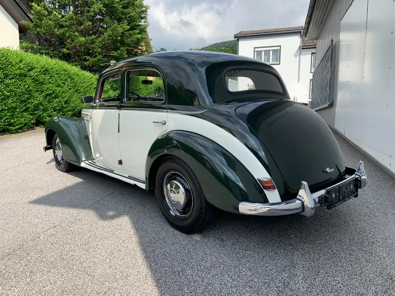 Mercedes-Benz 220 W187 Limousine, foto 5