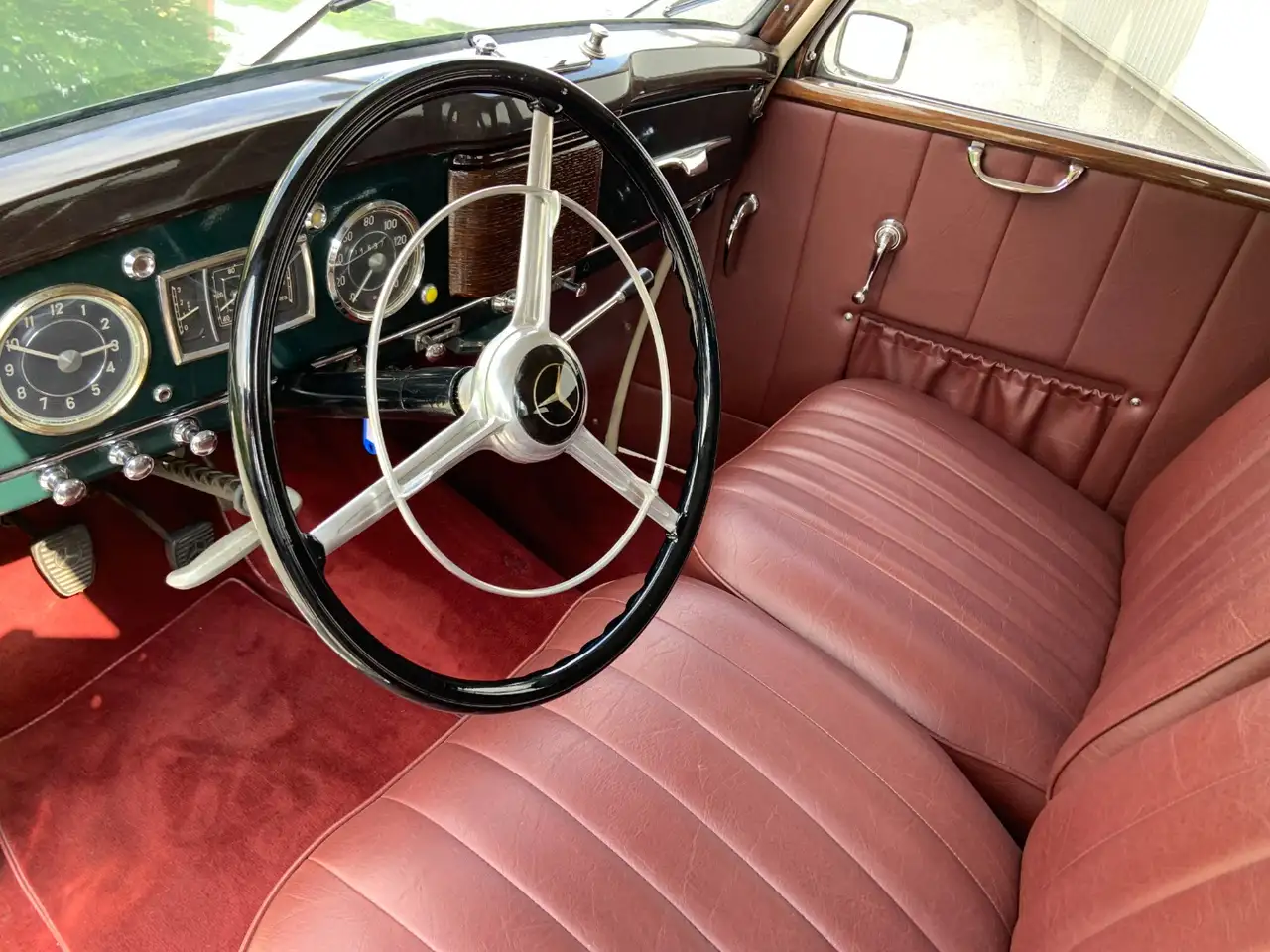 Mercedes-Benz 220 W187 Limousine, foto 7