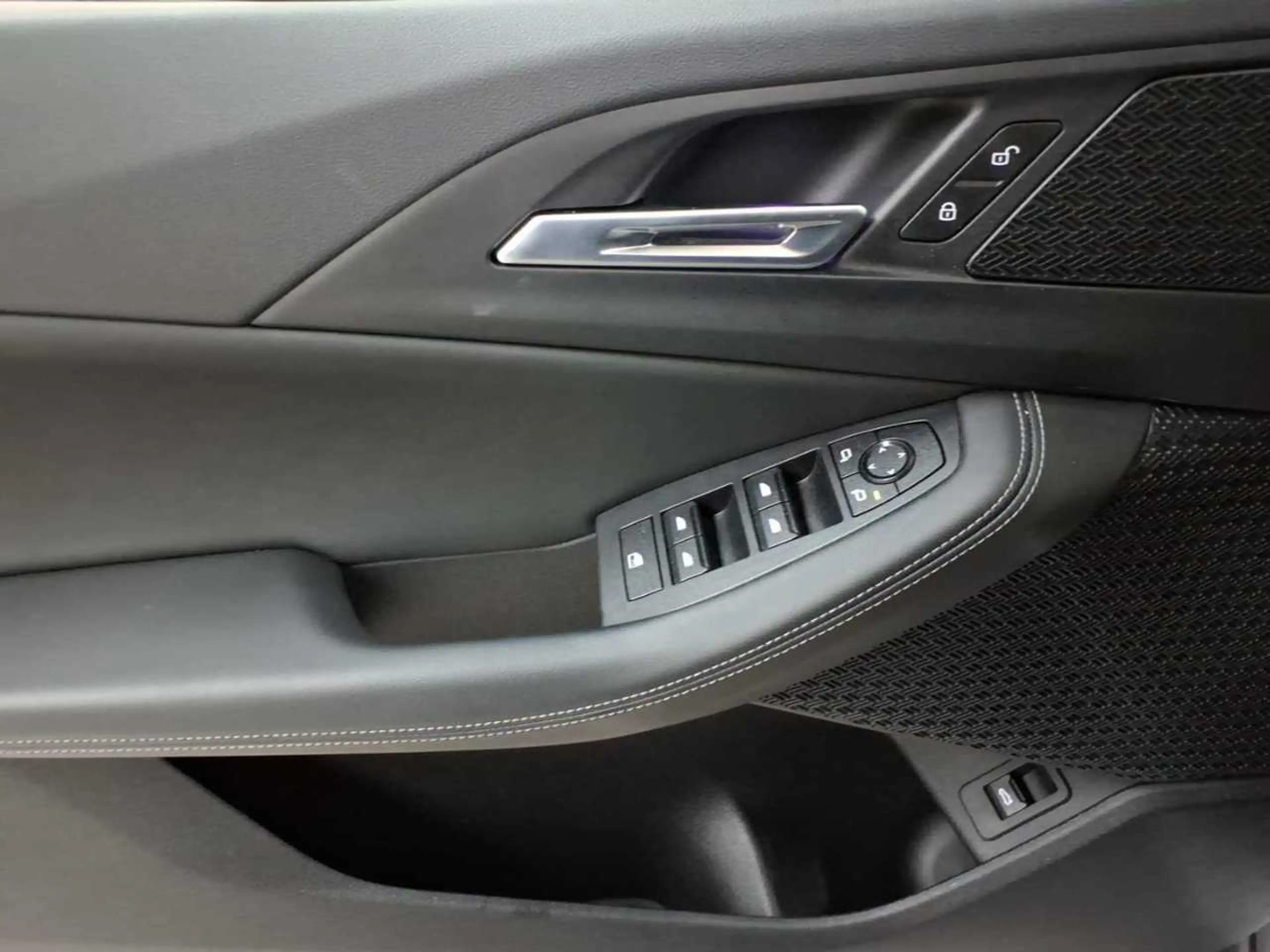 BMW 223 223i xDrive Active Tourer Aut. Navi Leder SHZ — photo 19