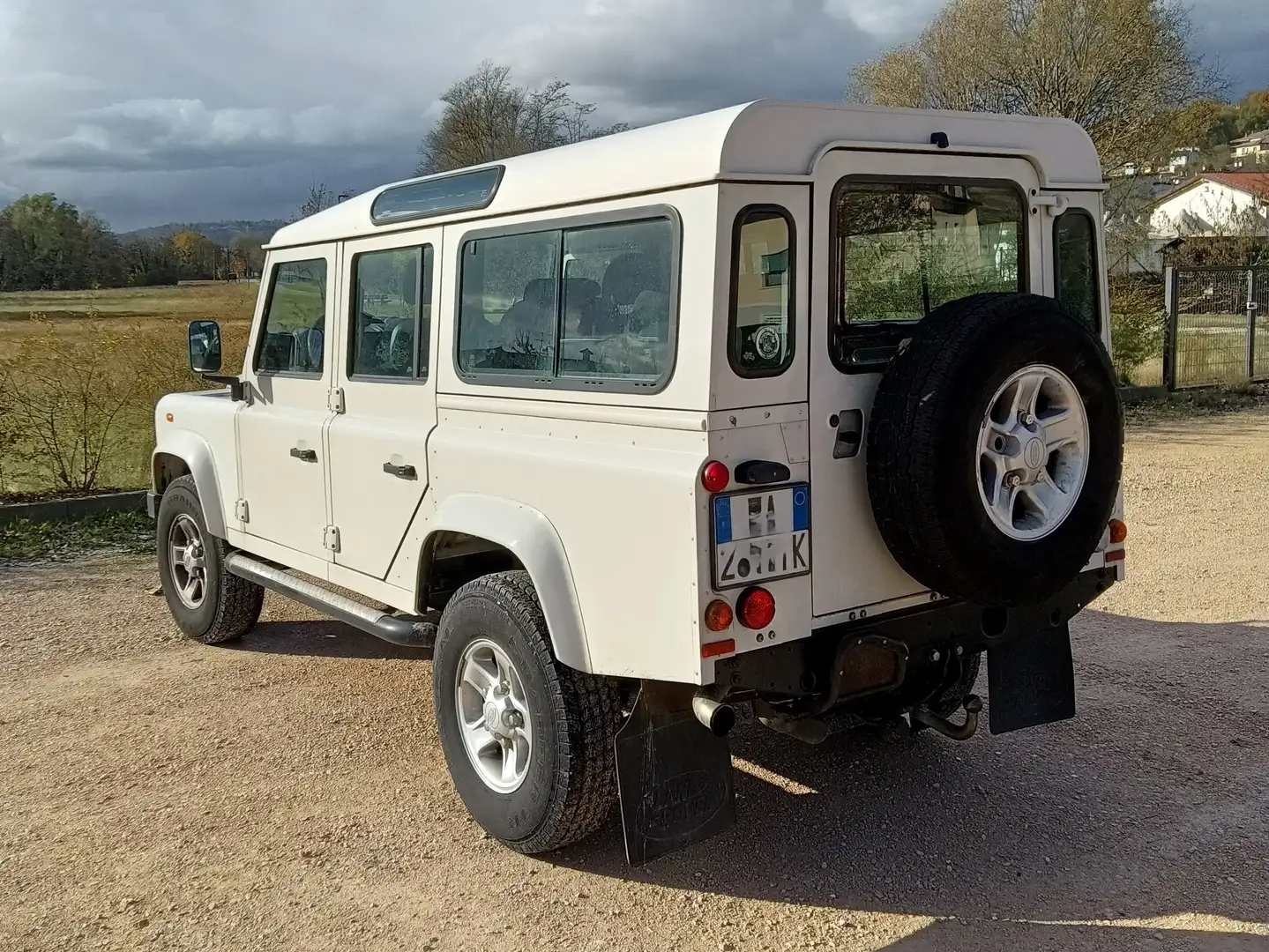 Land Rover Defender Defender VI 2007 110/130 110 2.4 td S SW Bianco - 2