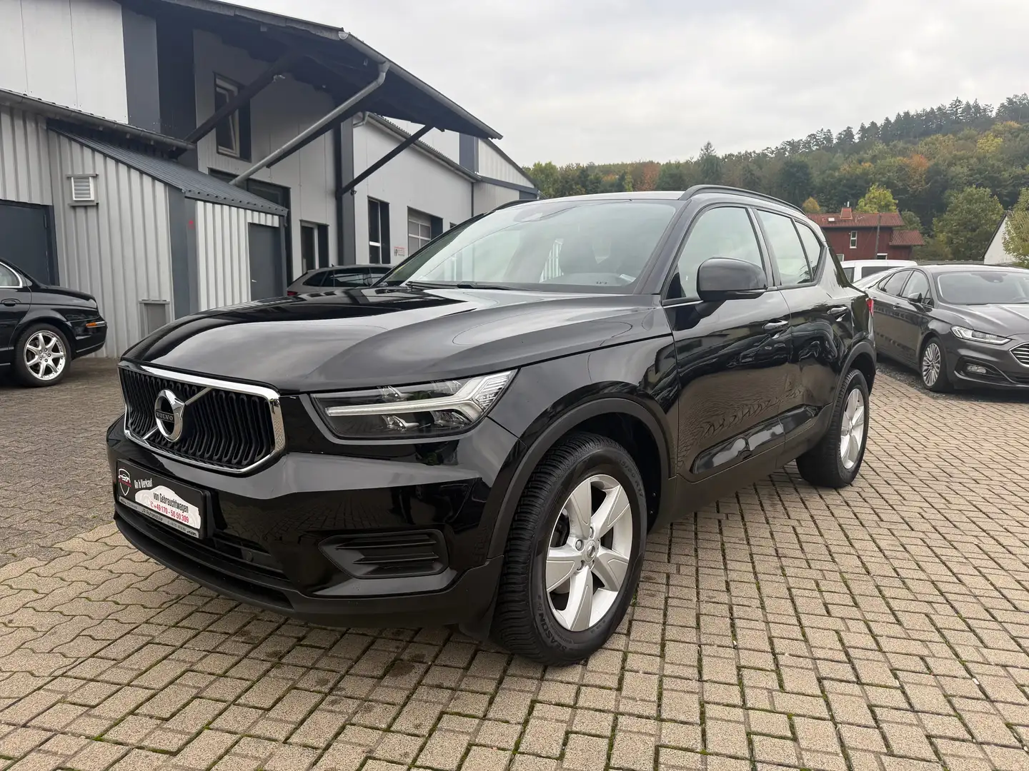 Volvo XC40 D3 Business-Paket 2WD EURO 6 Noir - 1