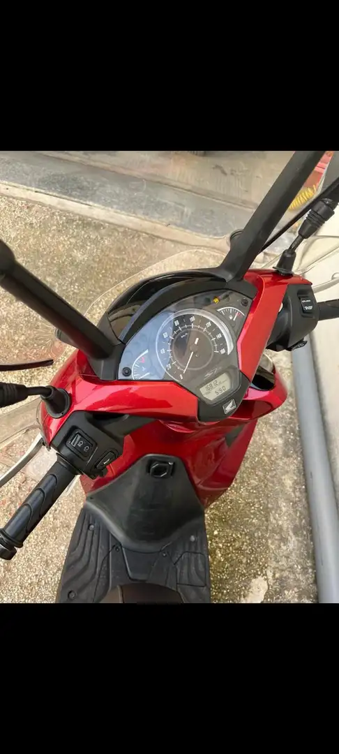 Honda SH 125 Rosso - 2