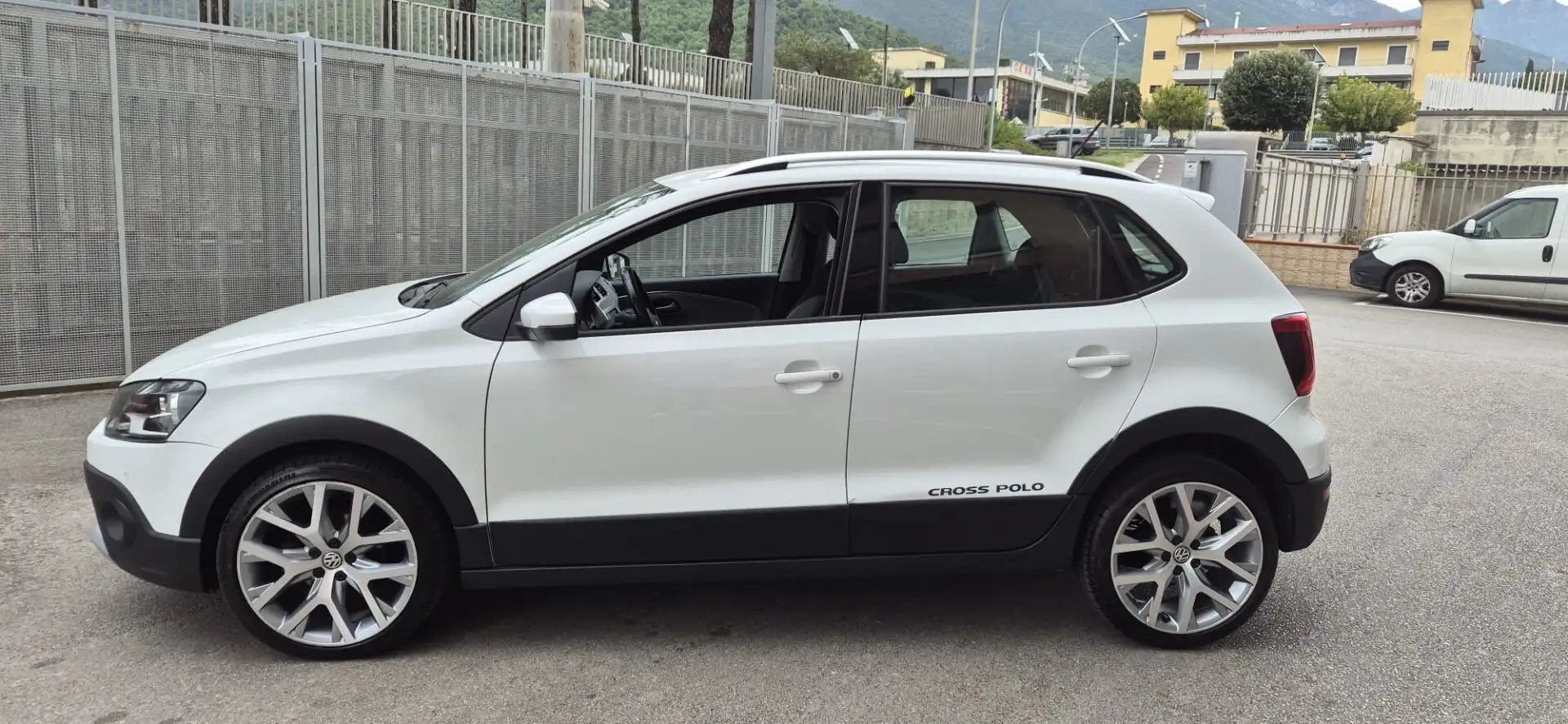 Volkswagen Polo Polo Cross 1.4 TDI BlueMotion Technology Bianco - 2