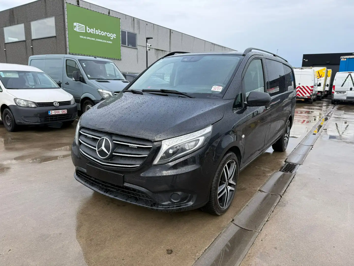 Mercedes-Benz Vito 119 (Stock ID 74095) Schwarz - 1