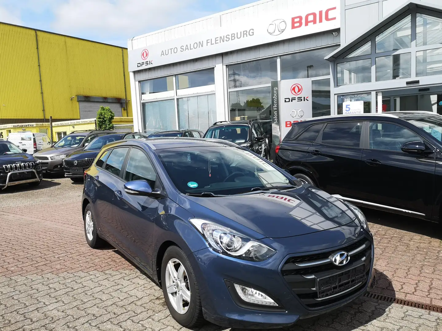 Hyundai i30 blue Trend*TÜV 05.2026*Klimaanlage*PDC Blau - 1