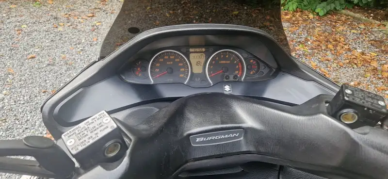 Suzuki Burgman 400 - foto 4