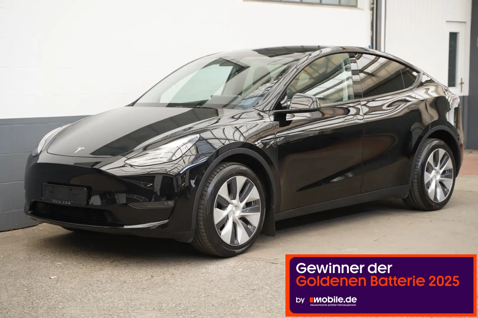 Tesla Model Y Long Range AWD *AHK*Matrix-LED* Schwarz - 1