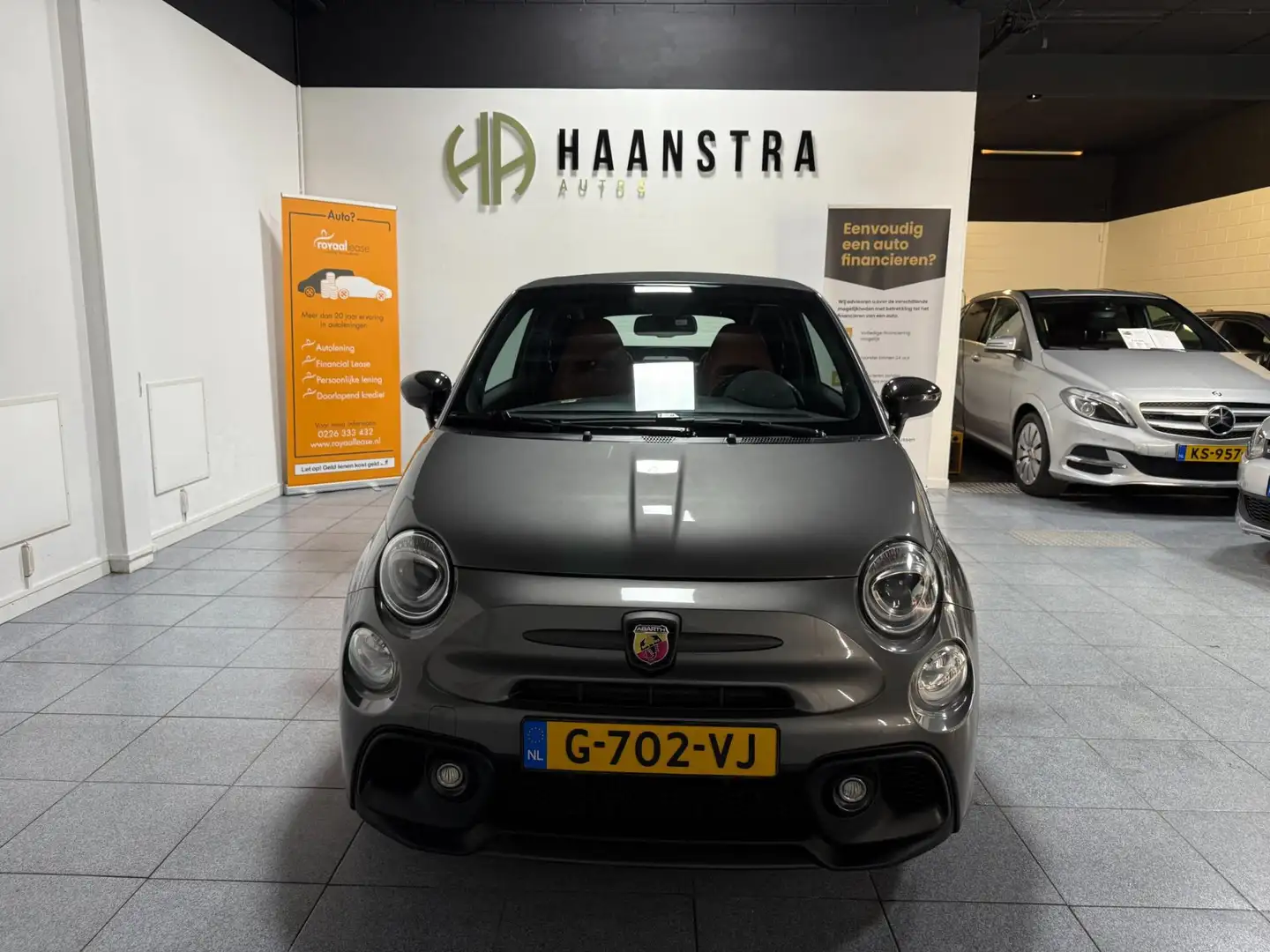 Fiat 500C Abarth 1.4 T-Jet Competizione Cabriolet 180 PK. Navigatie Gris - 2