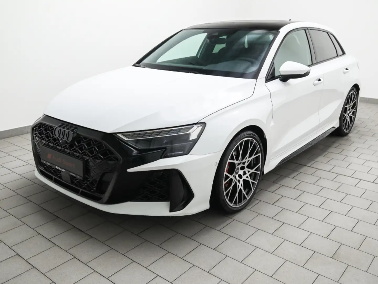 Audi RS3 Sportback Mod25 ACC Matrix Pano SONOS Sportabgas. Weiß - 2