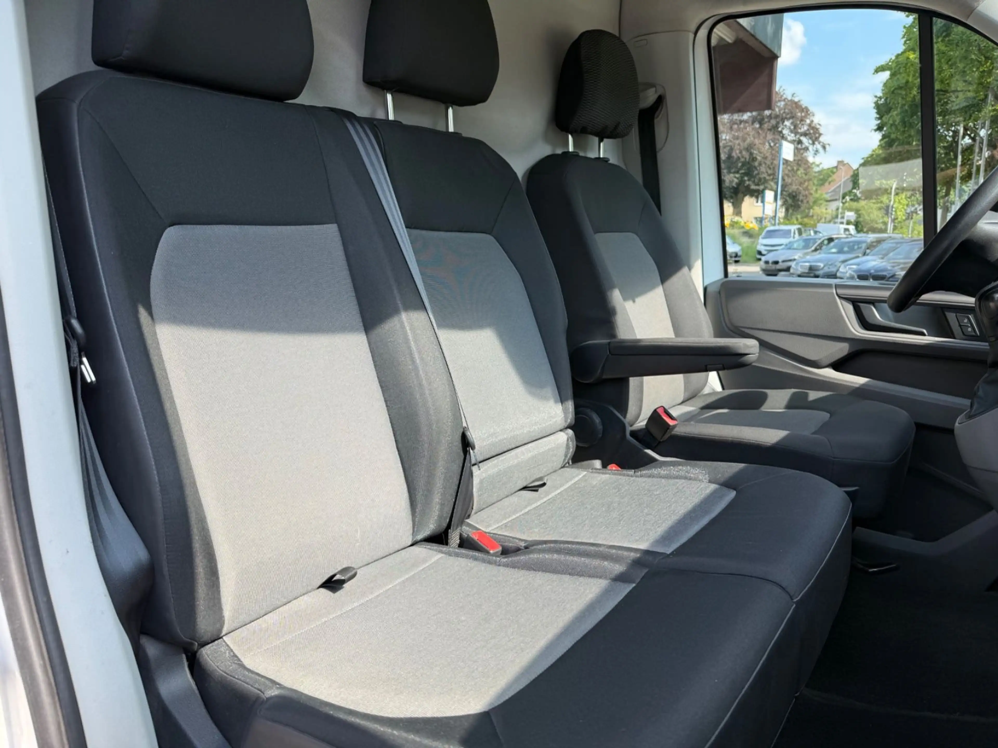 Volkswagen Crafter Kasten 35 L2H2 DSG STANDHZ AHK CAM APPLE — photo 13