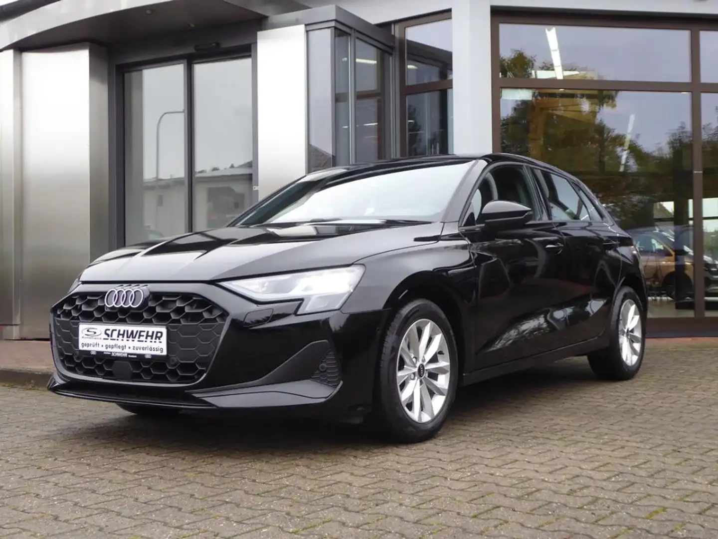 Audi A3 Sportback Zwart - 2