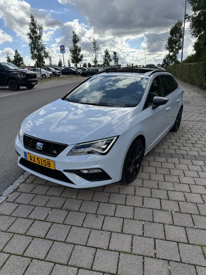 SEAT Leon FR Black Matt Edition Gris - 1