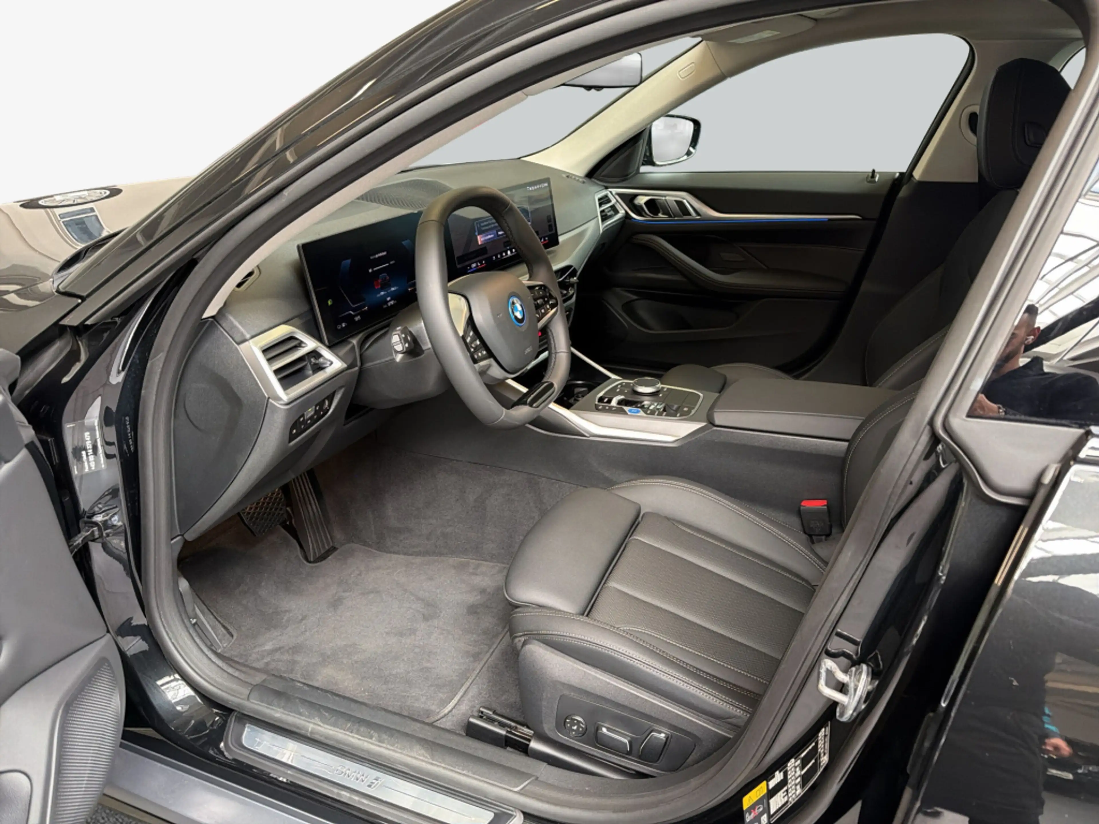 BMW i4 eDrive35 Gran Coupe LED HiFi Nav SHZ — photo 11