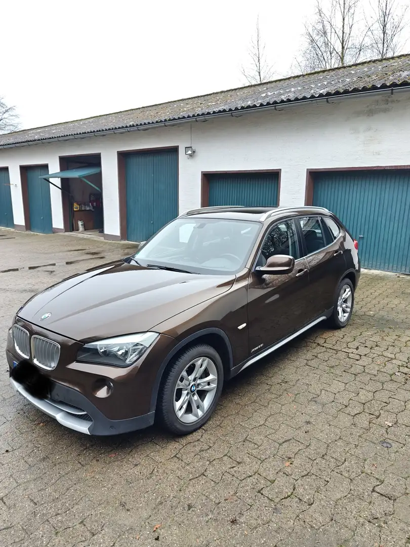 BMW X1 X1 xDrive28i Braun - 1