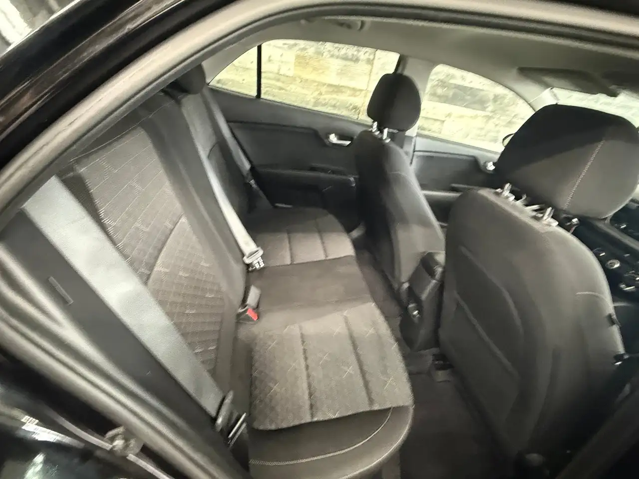 Kia Rio снимка Kia Rio