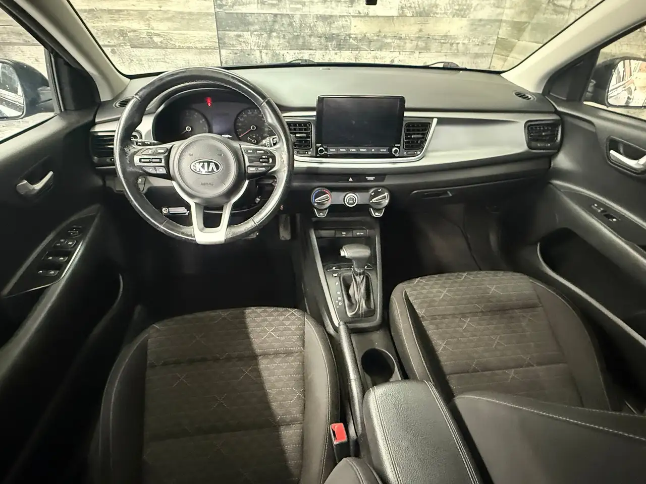 Kia Rio снимка Kia Rio