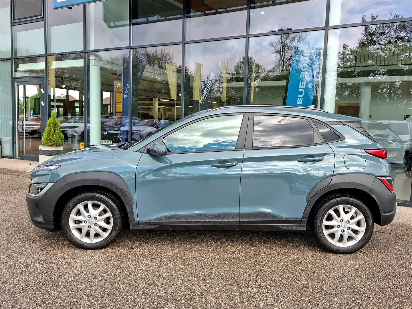 Hyundai KONA Kona Edition 30 1,0 T-GDi 2WD k2be1 Grau - 2