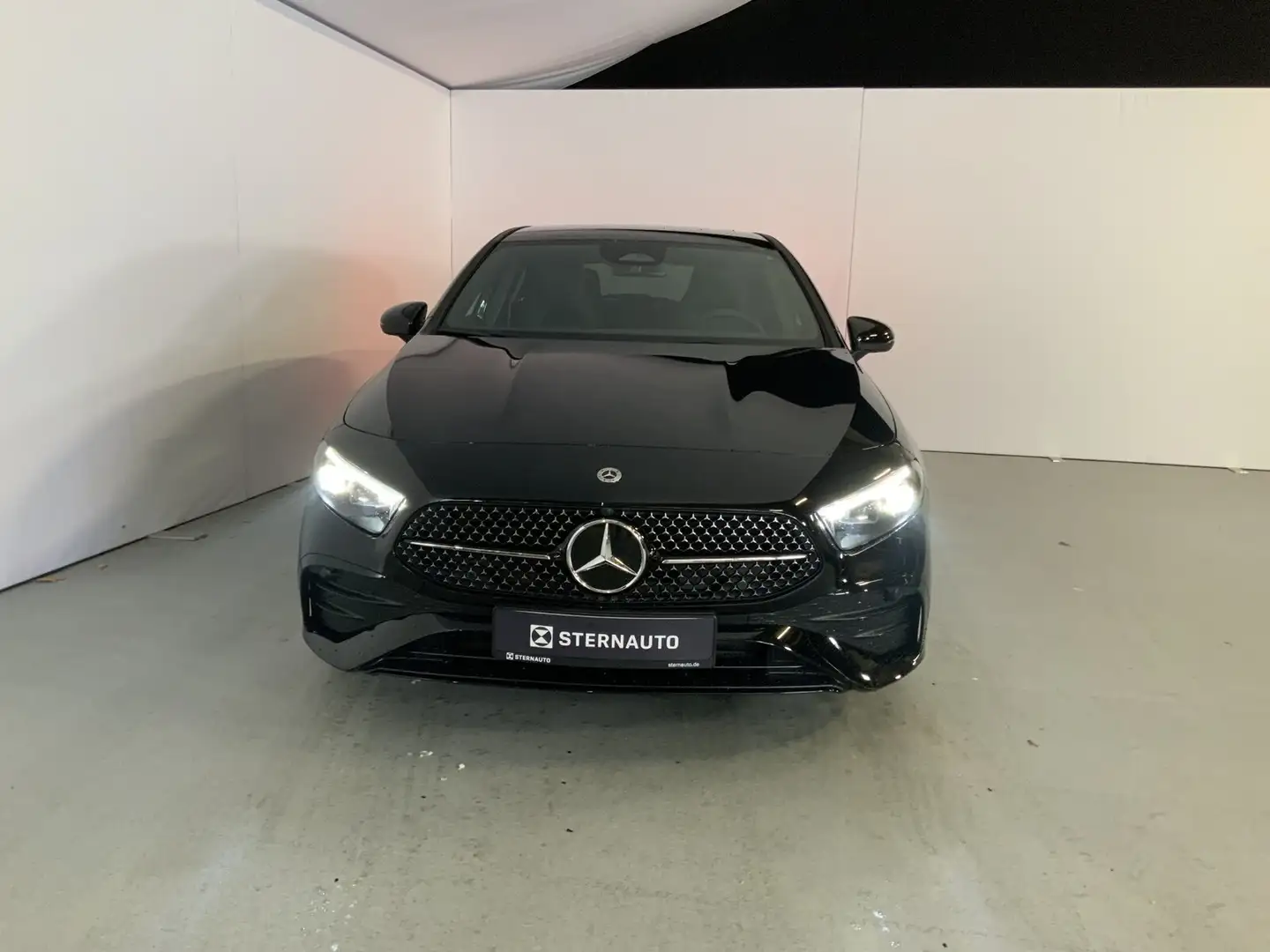 Mercedes-Benz A 200 A 200 d AMG Night Multibeam Ambiente Totwinkel Schwarz - 2