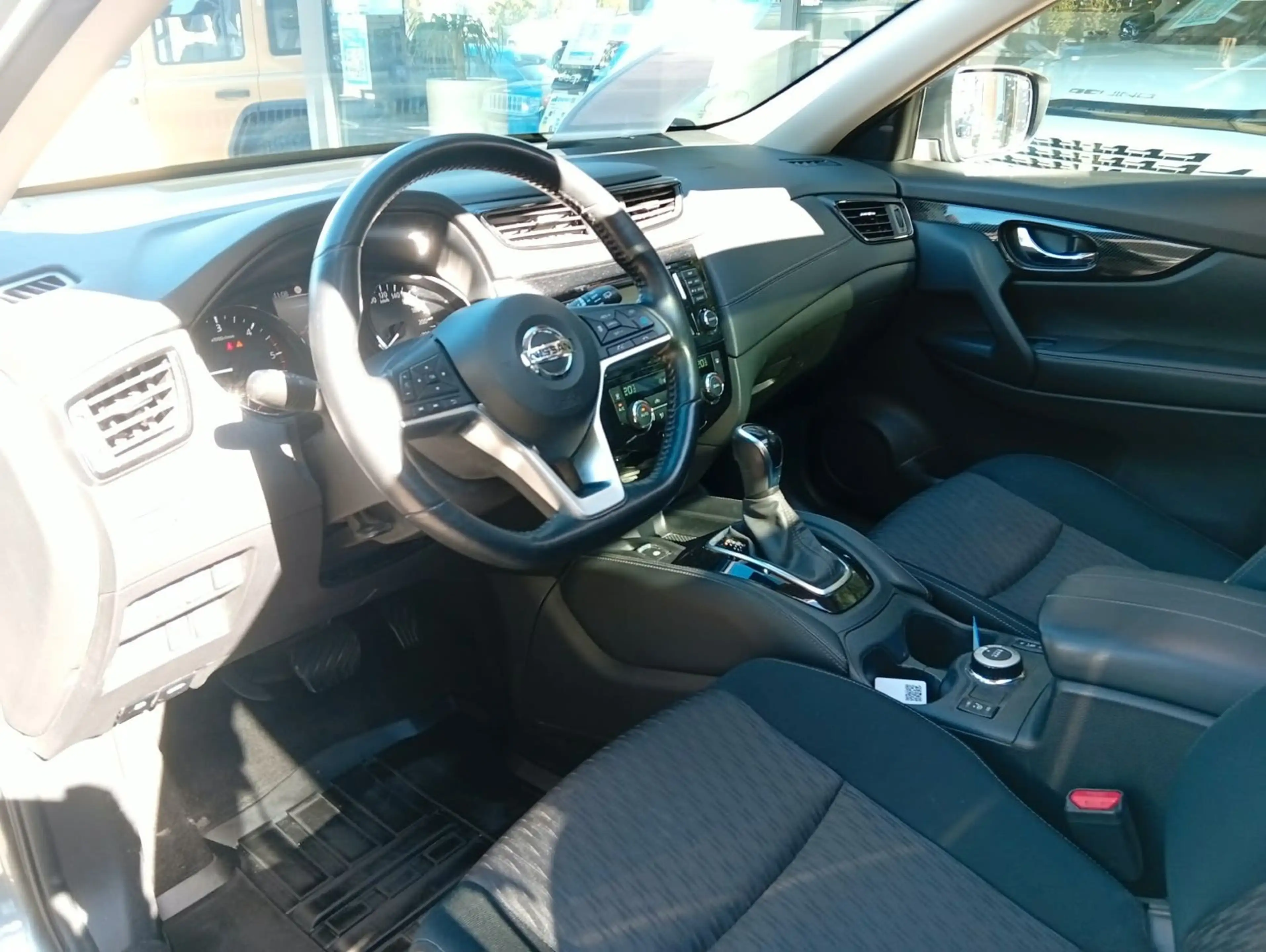 Nissan X-Trail N-Tec 4x4 N-Way Top Zustand — photo 13