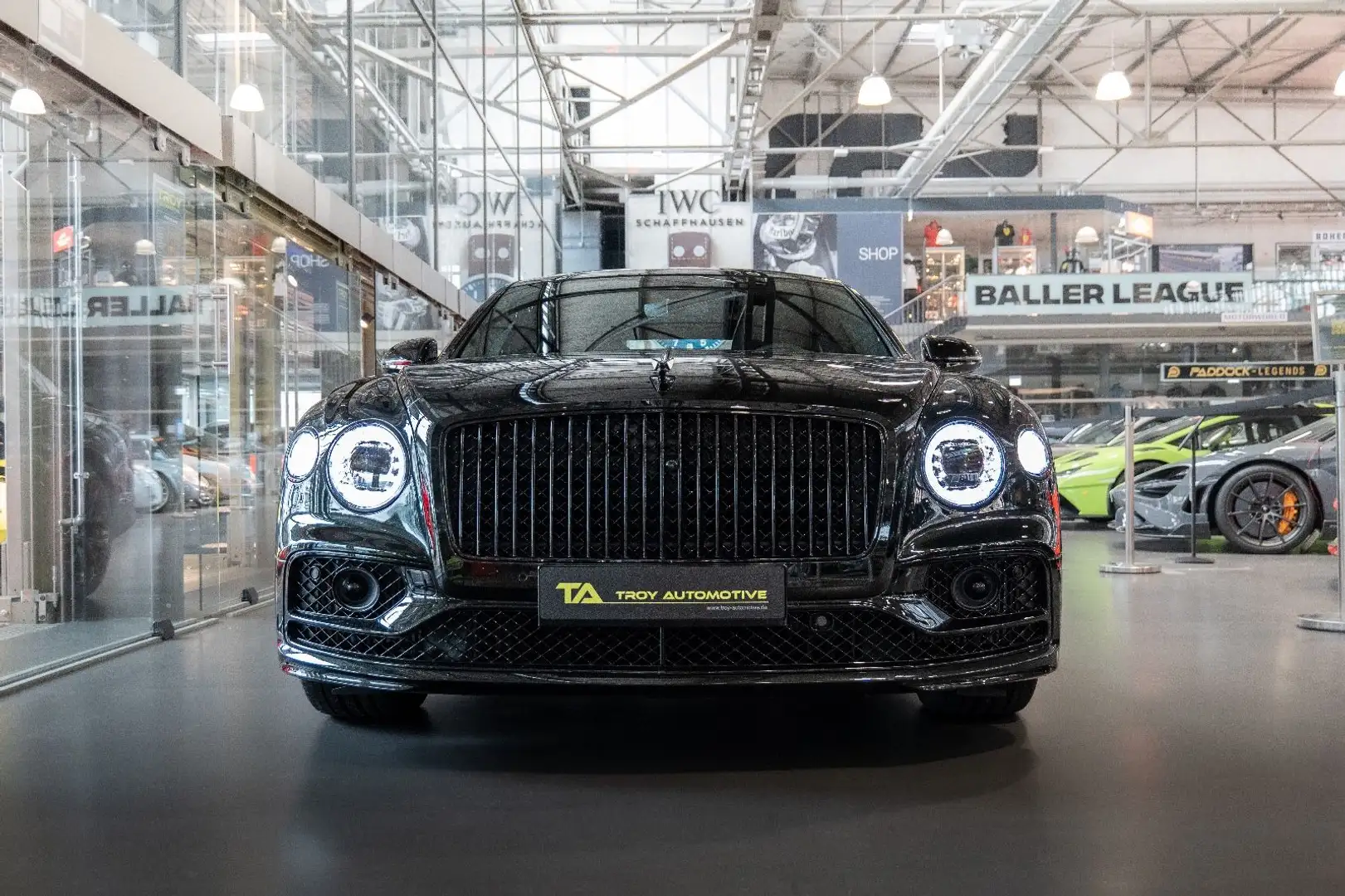 Bentley Flying Spur S V8 Grün - 2