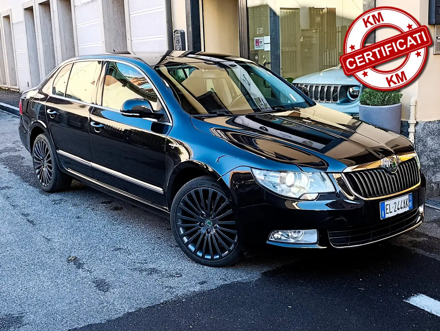 Skoda Superb II Berlina 2.0 tdi DSG 170cv Laurin & Klement Nero - 1