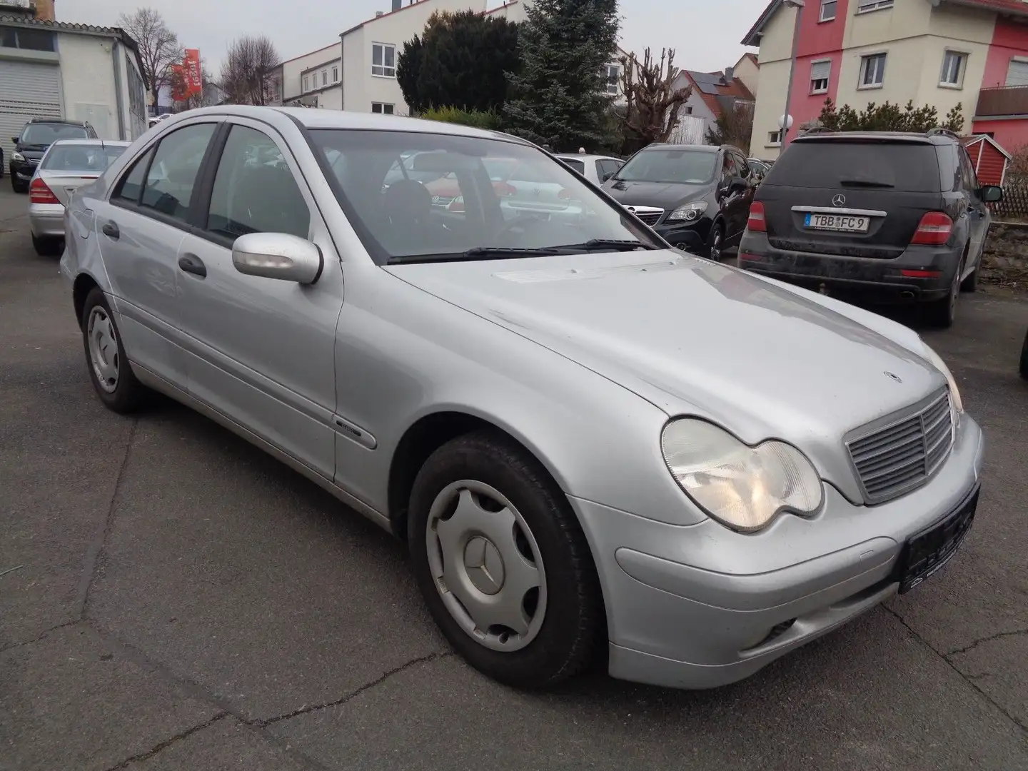 Mercedes-Benz C 180 Kompressor  **KEIN TÜV** Silber - 2