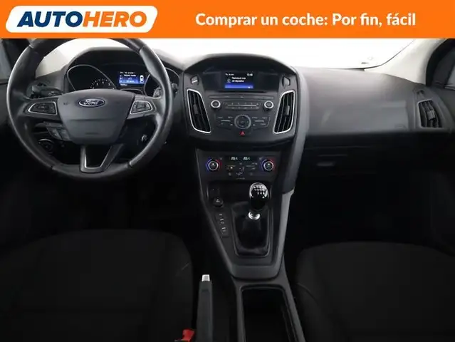 Ford Focus view 13
