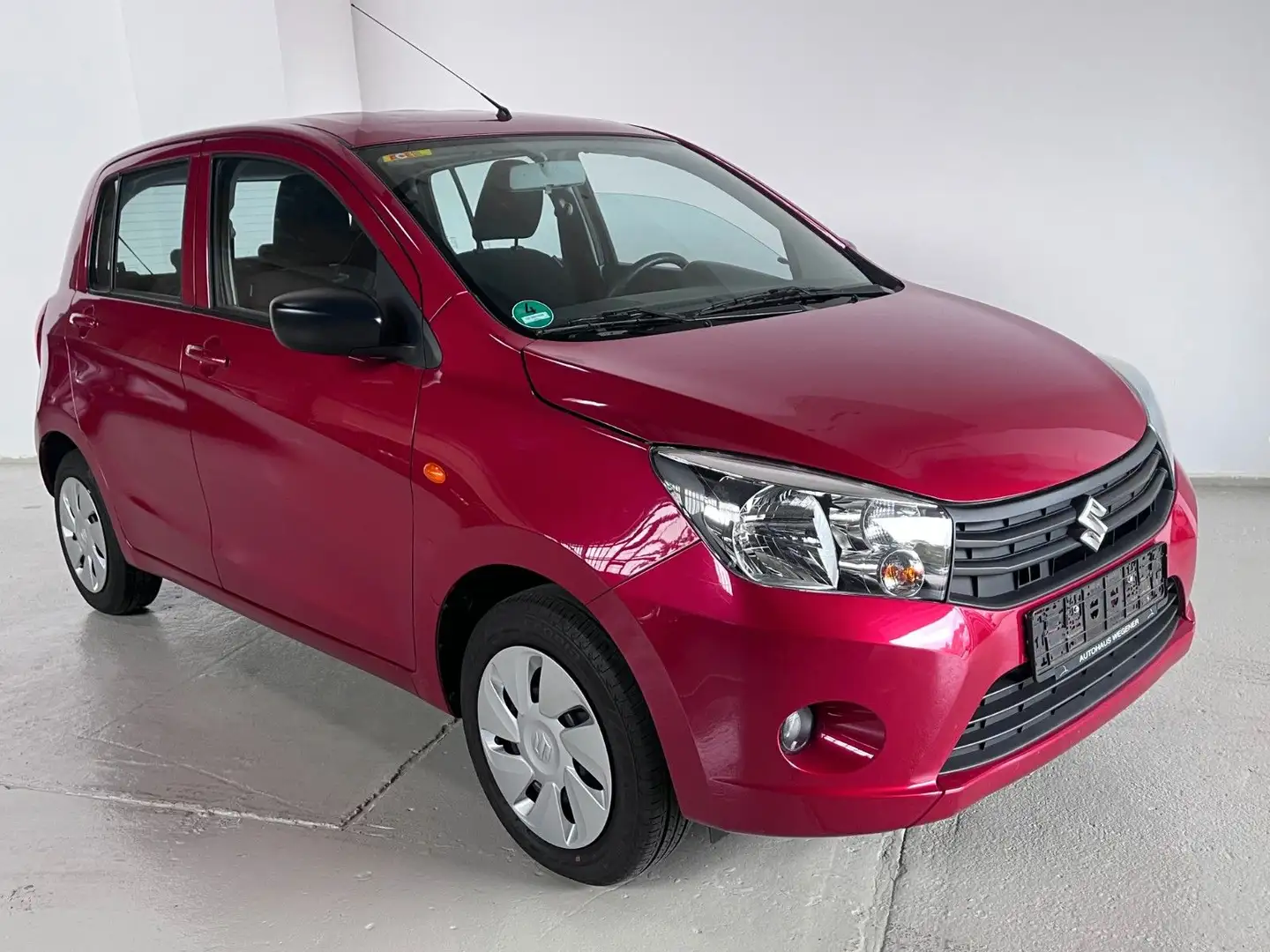 Suzuki Celerio *Automatik, 1. Hand,  Anhängerkupplung* Rot - 2