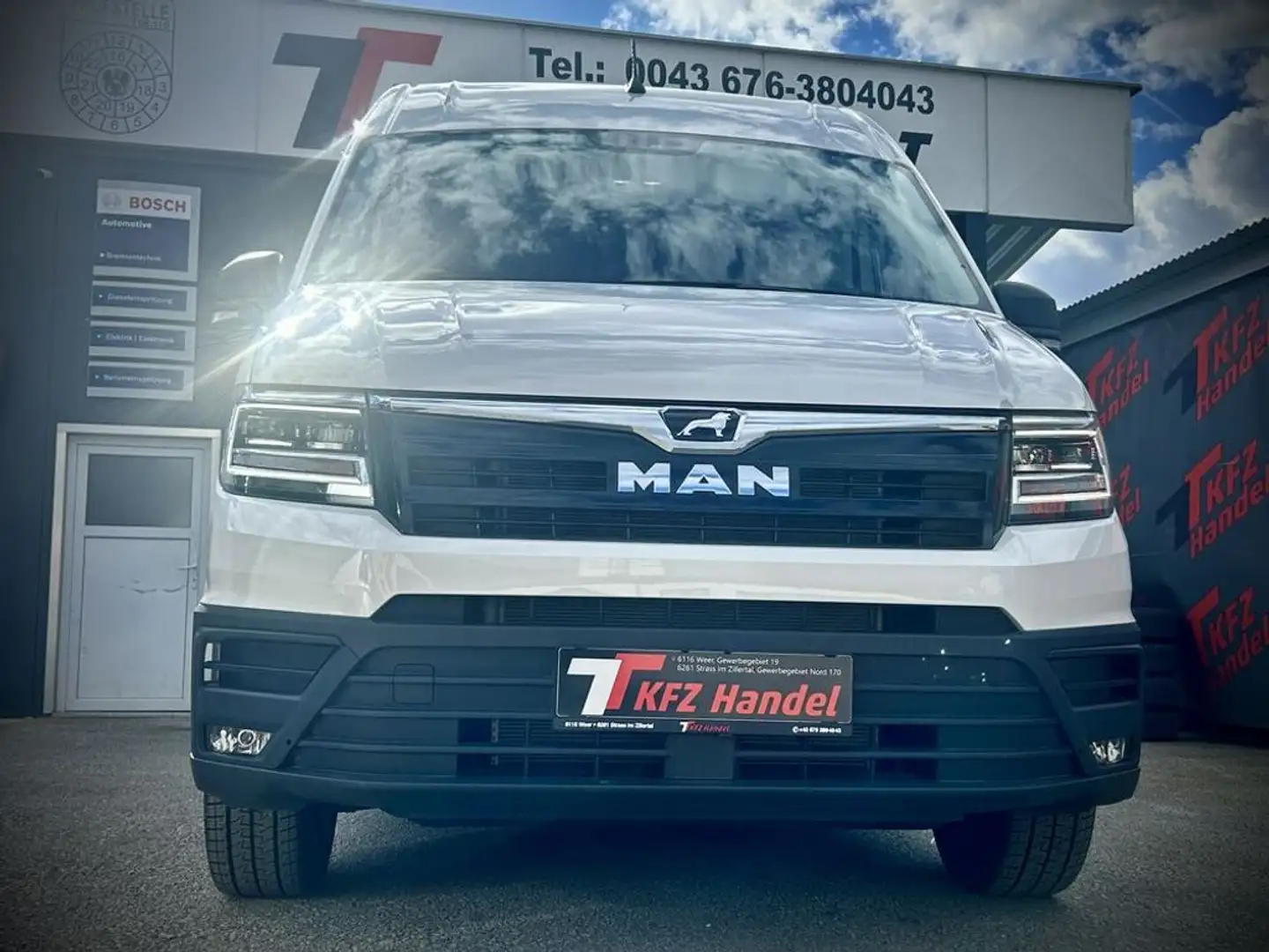 MAN TGE TGE 3.180 Kasten L3H3 4x4 Blanc - 1