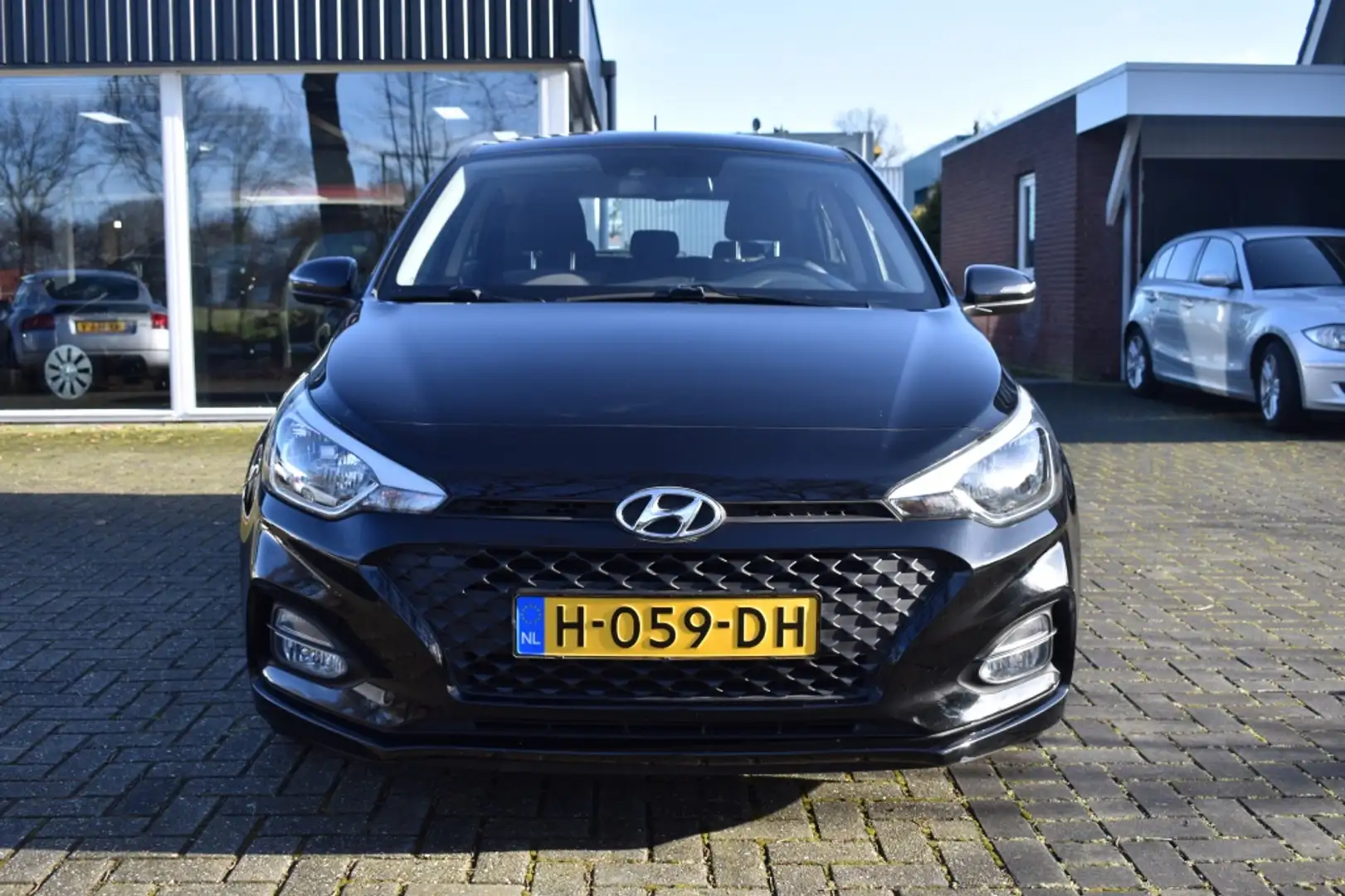 Hyundai i20 1.0 T-GDI Comfort CAMERA CRUISE PDC CLIMA APPLE/AN Schwarz - 2