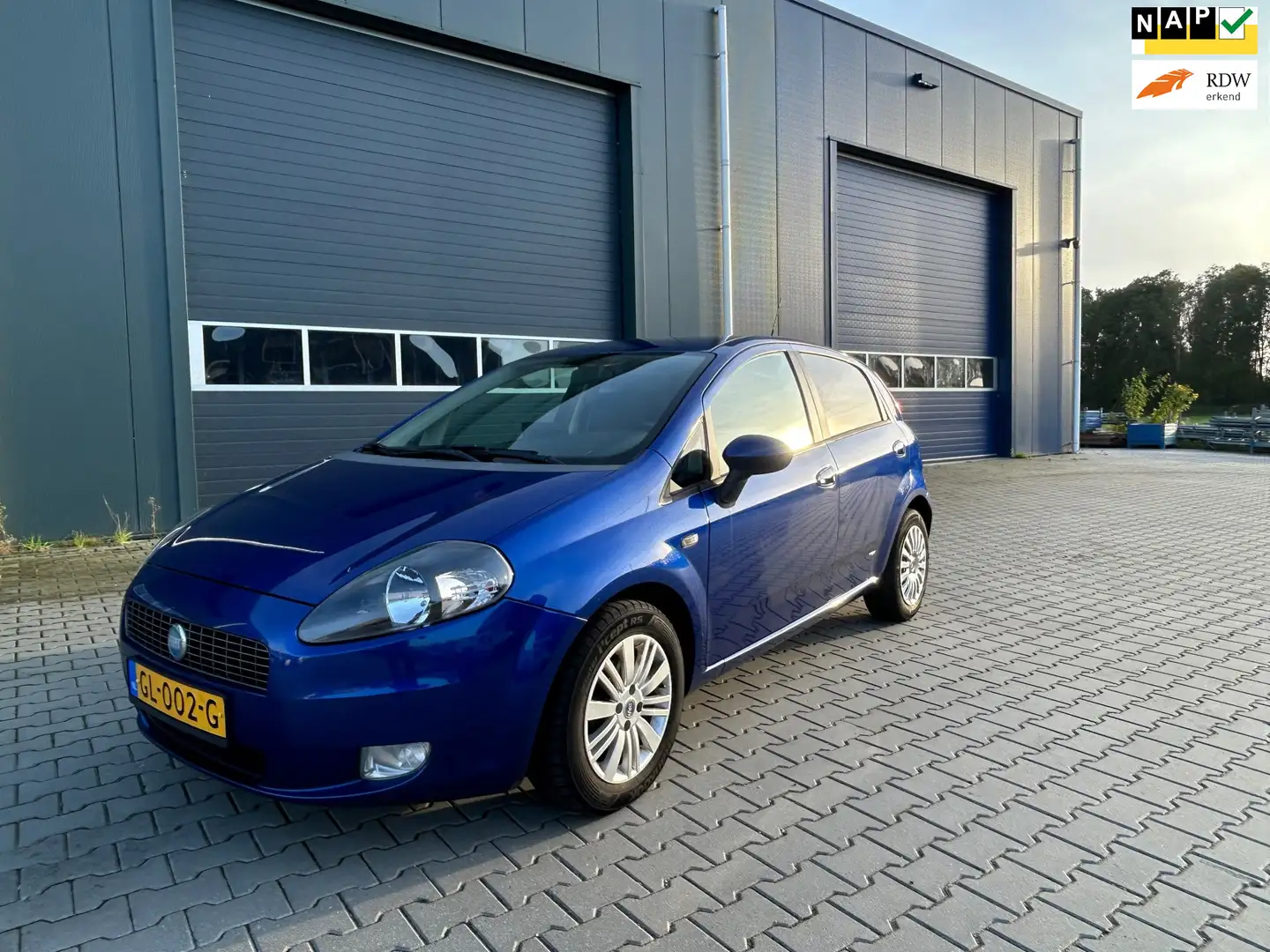 Fiat Grande Punto 1.4-16V Dynamic Airco Blauw - 1