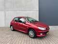 Peugeot 206 1.4 Forever,NIEUWE APK, IJSKOUDE AIRCO, TREKHAAK, Rojo - thumbnail 1