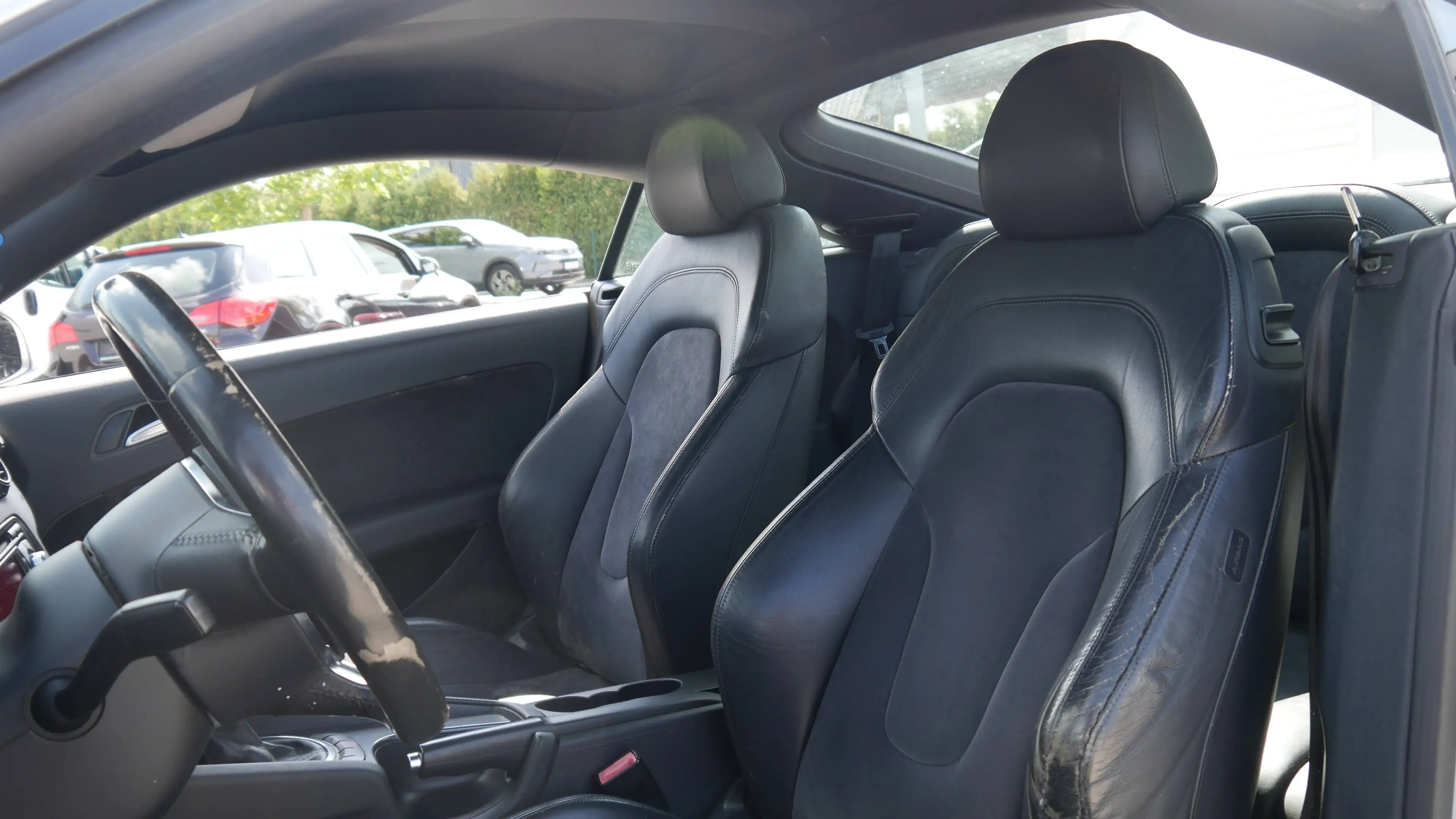 Audi TT 2.0 TFSI Scheckheftgepflegt Einparkhilfe Klimaanlage Navi — photo 10