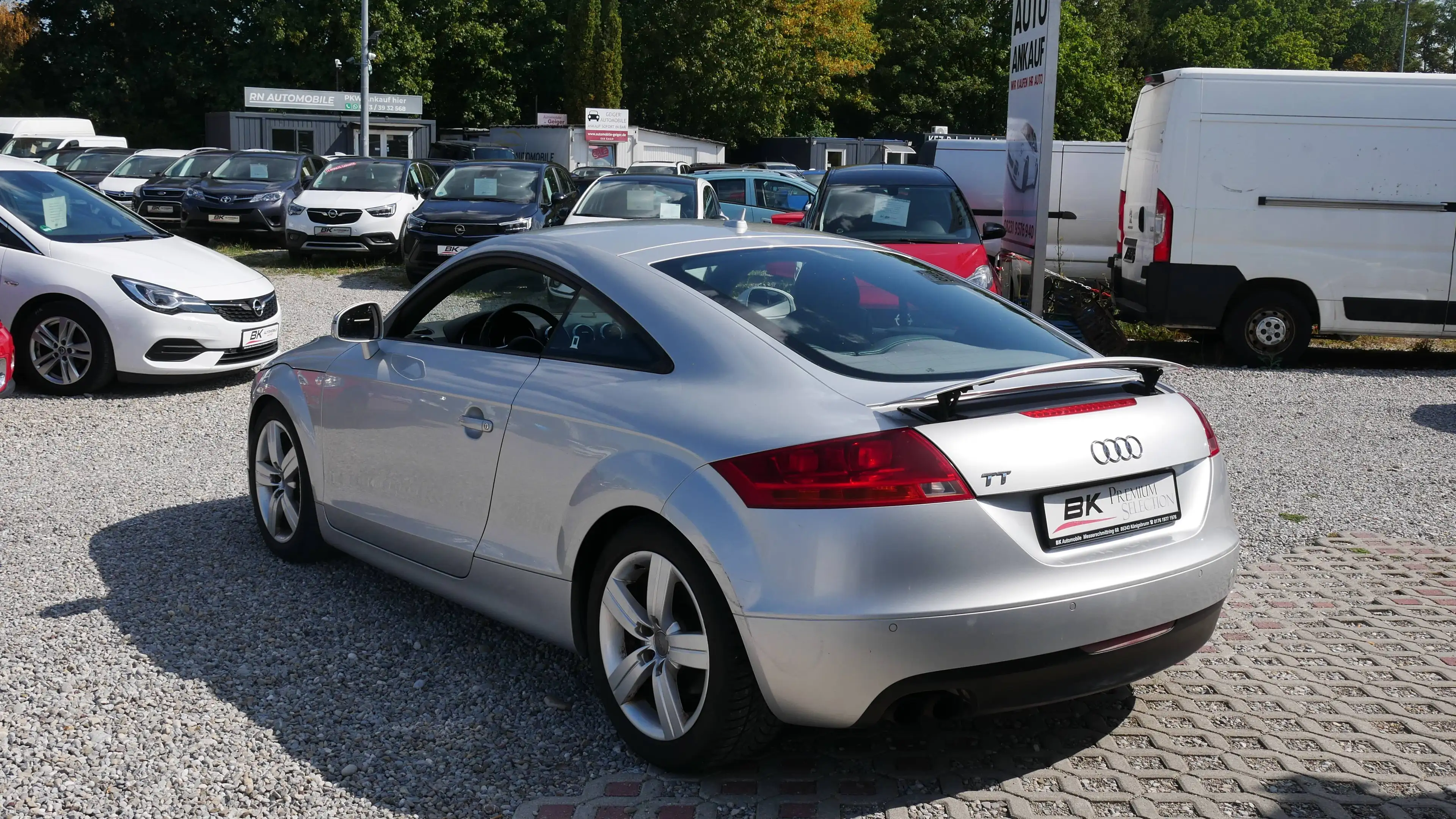 Audi TT 2.0 TFSI Scheckheftgepflegt Einparkhilfe Klimaanlage Navi — photo 5