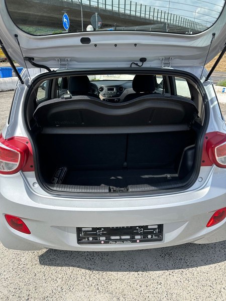 Hyundai i10 Classic Klimaautomatik Euro 6 Tüv 03.28 — photo 7
