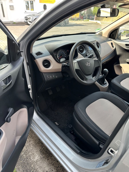 Hyundai i10 Classic Klimaautomatik Euro 6 Tüv 03.28 — photo 11