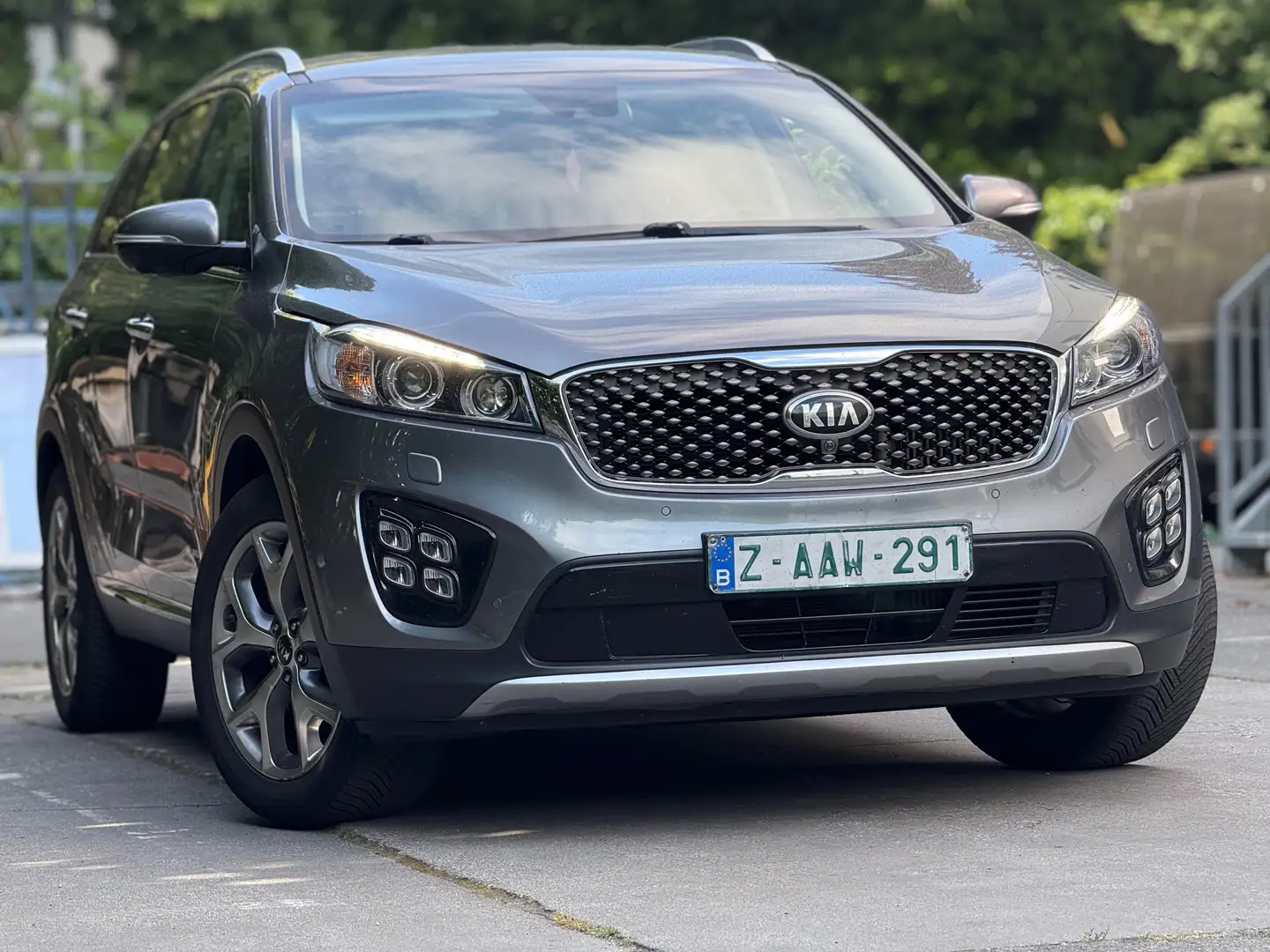 Kia Sorento AWD Sense 7pl-Leder-Gps-Xenon-Elek Zetels-Sound Grijs - 2