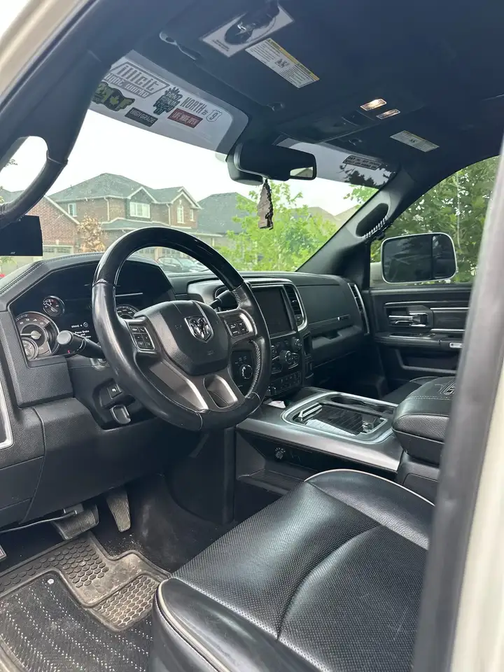RAM 2500 снимка RAM 2500
