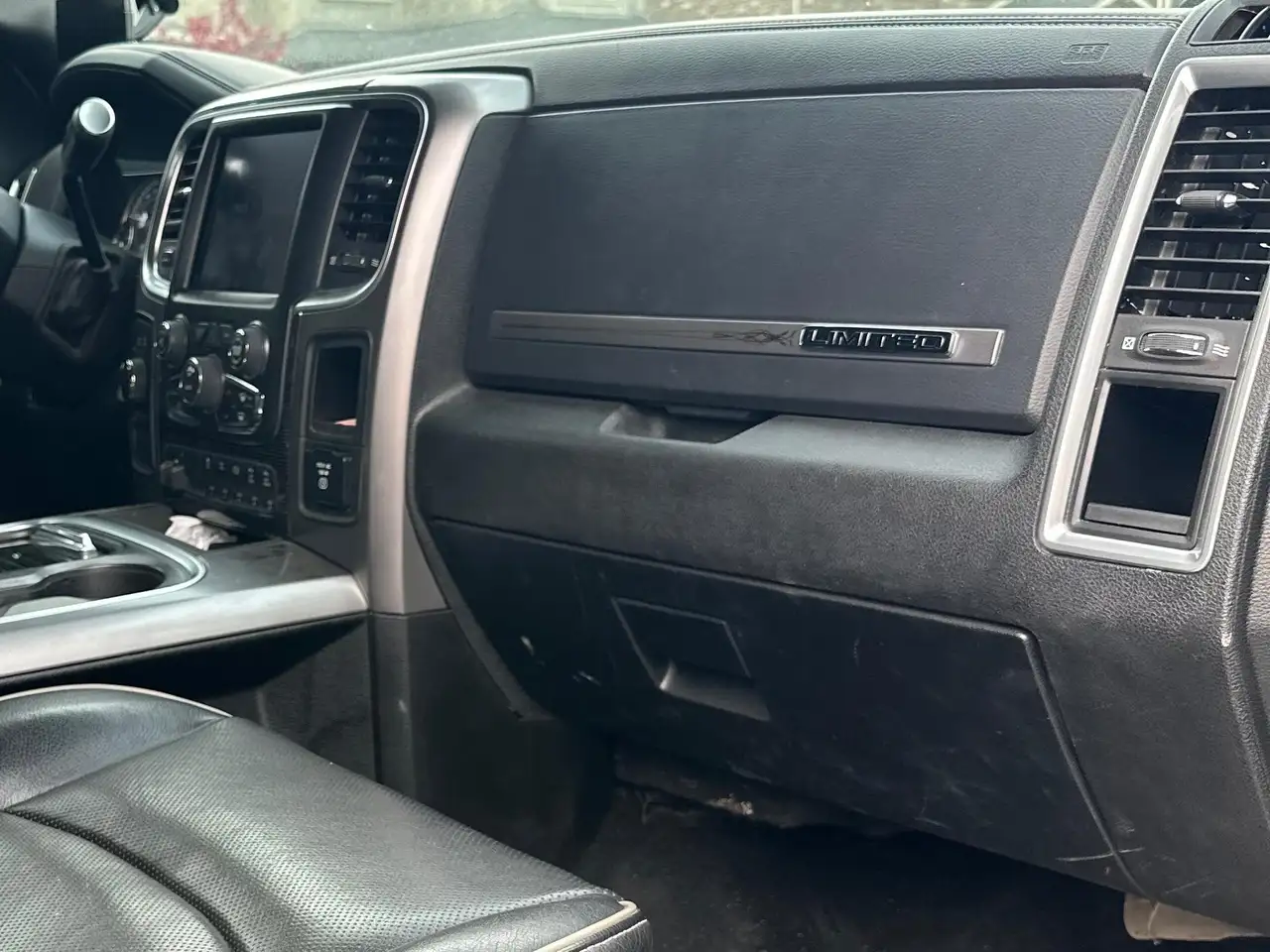 RAM 2500 снимка RAM 2500