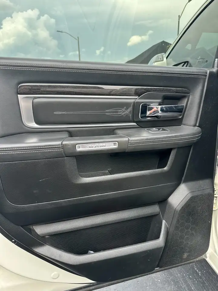 RAM 2500 снимка RAM 2500