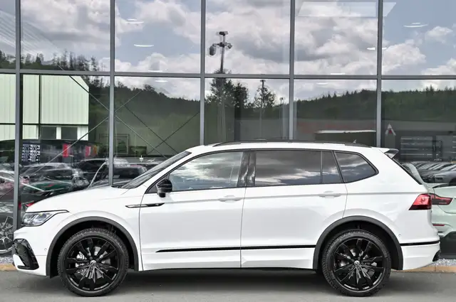 Volkswagen Tiguan Allspace view 6