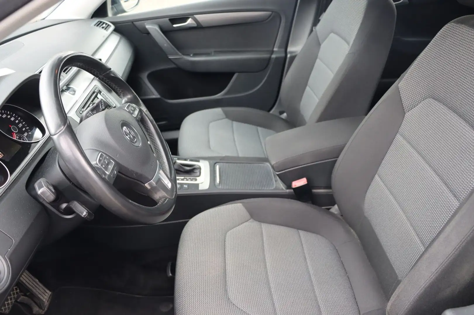 Volkswagen Passat Variant BlueMotion l NAVI l AUTOMATIK Schwarz - 2