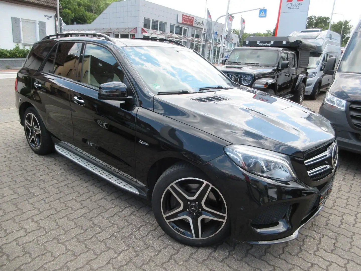 Mercedes-Benz GLE 43 AMG Mercedes 4MATIC/AMG-Line/LED/Panorama Чёрный - 2