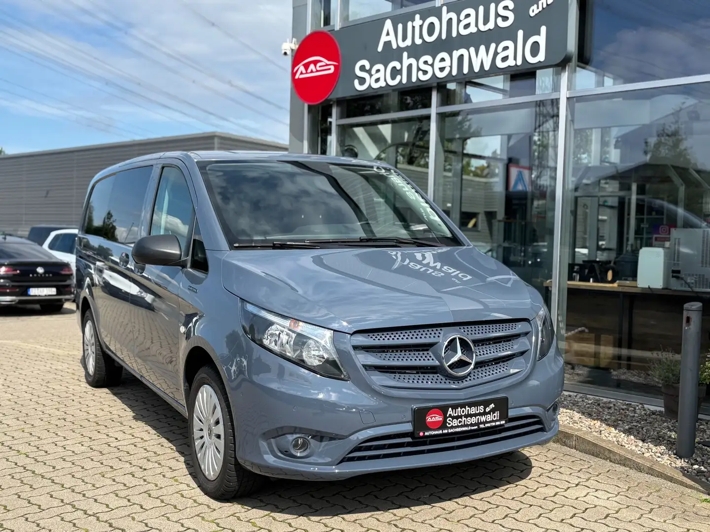 Mercedes-Benz Vito eVito 111/112 lang (447.603) Gris - 1