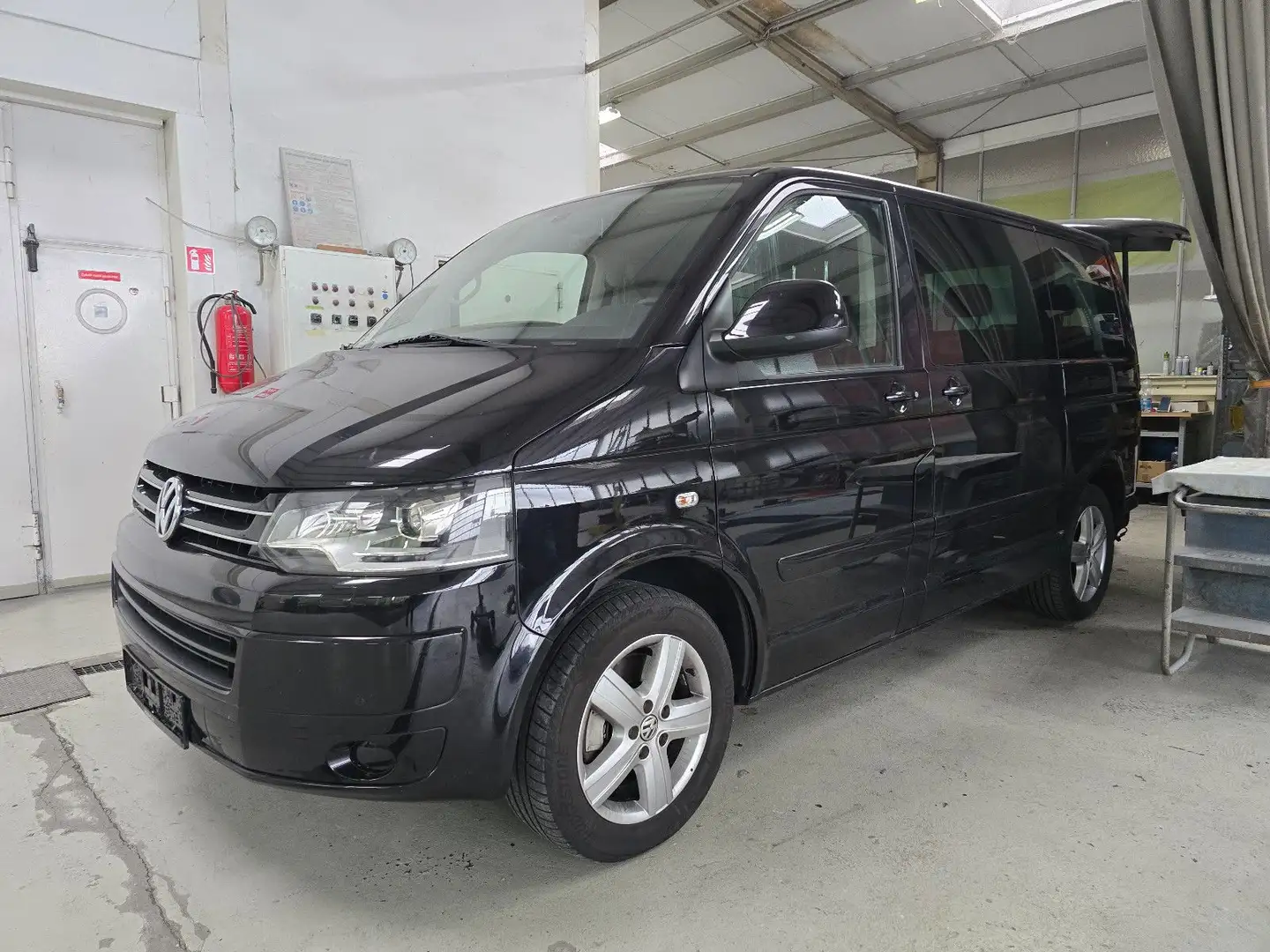 Volkswagen T5 Transporter Multivan Comfortline+MOTOR NEU Schwarz - 1