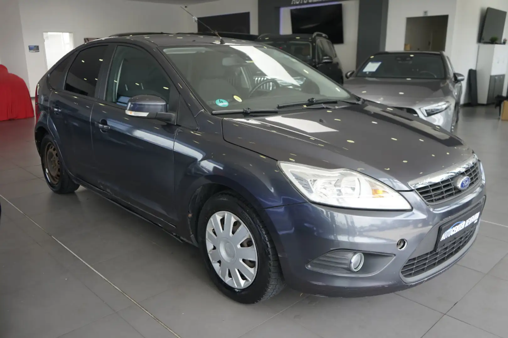 Ford Focus Style+KLIMA+TEMPOMAT+TÜV 12.2026 Schwarz - 1