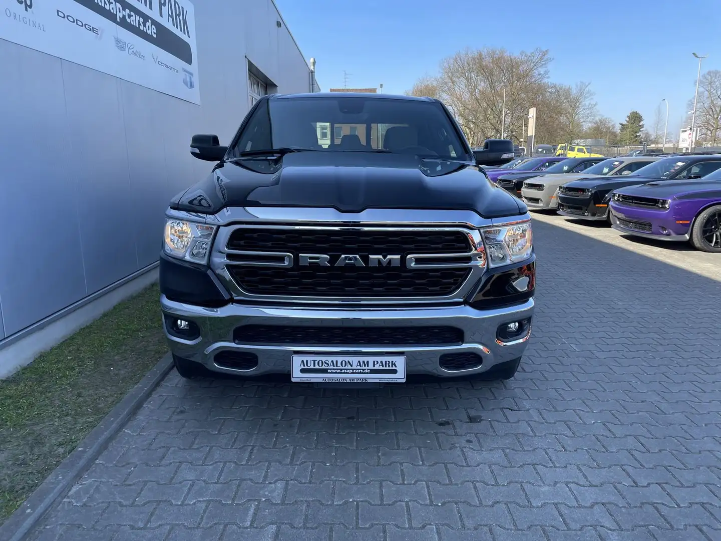 Dodge RAM 1500 3,6 V6 Offroad 6-Sitzer Чёрный - 2