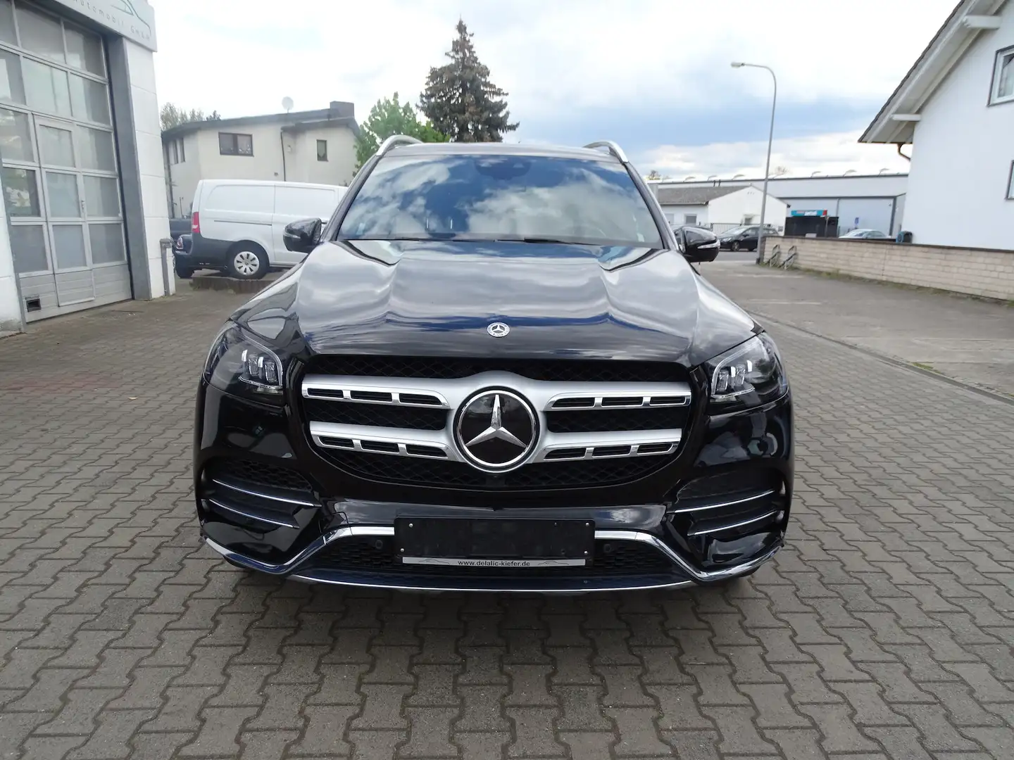 Mercedes-Benz GLS 350 d 4M AMG Line Distronic, Panorama, AHK, 2x Klima, Negru - 2