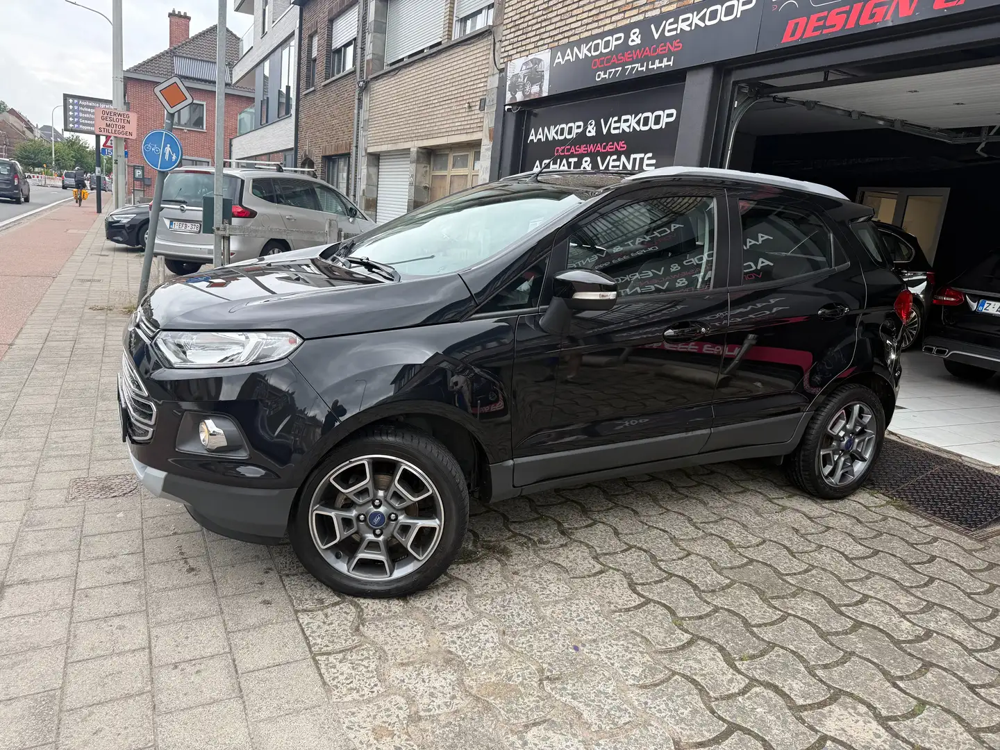 Ford EcoSport 1.0 EcoBoost 92kw*Etat neuve*40000km*Garantie 1an* Zwart - 1